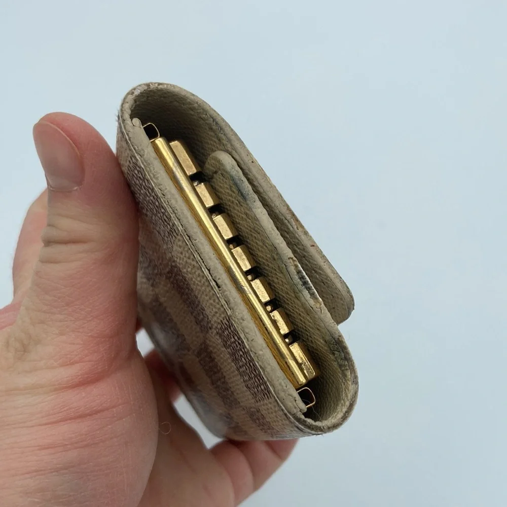 LOUIS VUITTON DAMIER AZUR KEY CASE